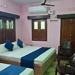 Madhavi Homestay