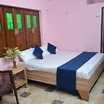 Madhavi Homestay